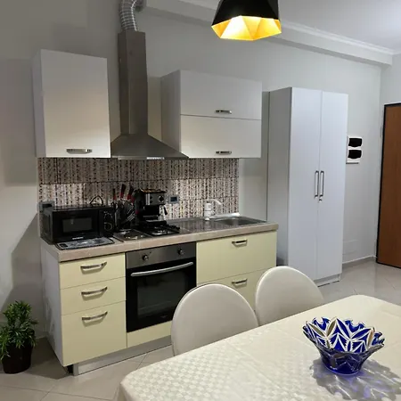 Centre Lions Gate 1 Vlore