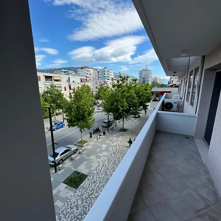 Centre Spacious Lions Gate 5 * Vlore