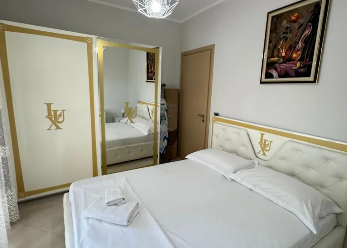 Vlora Centre Lions Gate 1 *